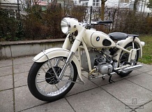 ретро автомобиль BMW R51/3