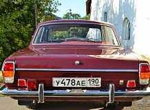 ретро автомобиль Волга ГАЗ М24 D