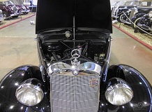 ретро автомобиль Mercedes-Benz 170S