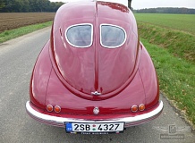 ретро автомобиль Tatra T600 "Tatraplan"