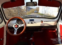 ретро автомобиль FIAT ABARTH 695