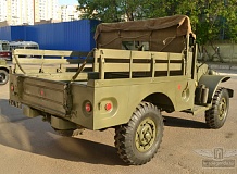 ретро автомобиль Dodge WC52