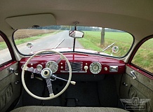 ретро автомобиль Tatra T600 "Tatraplan"