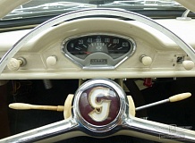 ретро автомобиль Goggomobil Coupe TS250