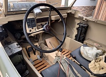ретро автомобиль Volkswagen Schwimmwagen Typ 166 