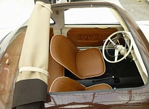 ретро автомобиль Goggomobil Coupe TS250