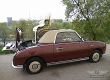 ретро автомобиль Nissan Figaro