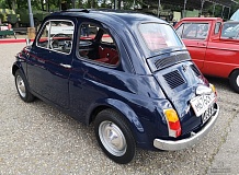 ретро автомобиль FIAT 500