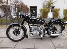 ретро автомобиль BMW R51/2