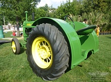 ретро автомобиль John Deere 'AR'