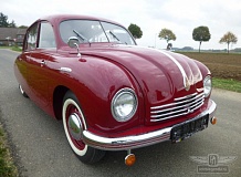 ретро автомобиль Tatra T600 "Tatraplan"