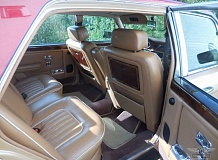 ретро автомобиль Rolls Royce Silver Spur Series 1