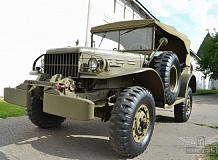 ретро автомобиль Dodge WC56