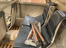 ретро автомобиль Volkswagen Schwimmwagen Typ 166 