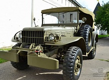 ретро автомобиль Dodge WC56