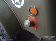 ретро автомобиль Dodge WC57 Command car