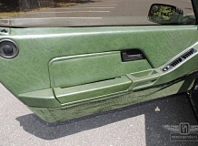 ретро автомобиль Porsche 928