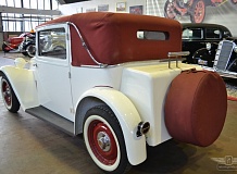 ретро автомобиль Tatra 57