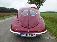 ретро автомобиль Tatra T600 "Tatraplan"