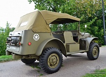 ретро автомобиль Dodge WC56