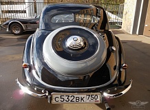 ретро автомобиль BMW 327 Coupe Autenrieth
