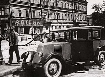ретро автомобиль Renault NN