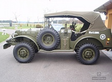 ретро автомобиль Dodge WC57 Command car