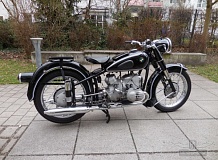 ретро автомобиль BMW R51/2