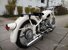 ретро автомобиль BMW R51/3