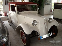 ретро автомобиль Tatra 57