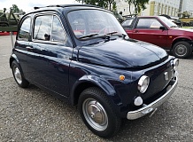 ретро автомобиль FIAT 500