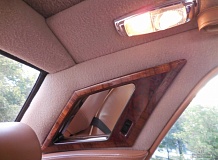 ретро автомобиль Rolls Royce Silver Spur Series 1