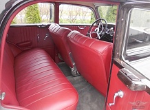 ретро автомобиль Mercedes-Benz 220 Berline Export