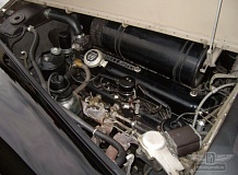 ретро автомобиль Rolls Royce Silver Cloud Long Wheelbase Coachwork by Park Ward Ltd.