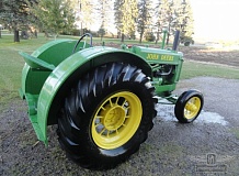 ретро автомобиль John Deere 'AR'