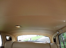 ретро автомобиль ROLLS-ROYCE SILVER CLOUD