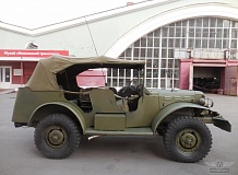 ретро автомобиль Dodge WC58 Radio Command car