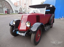 ретро автомобиль Renault NN