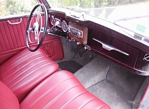 ретро автомобиль Mercedes-Benz 220 Berline Export
