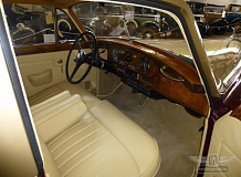ретро автомобиль ROLLS-ROYCE SILVER CLOUD I RADFORD EDITION