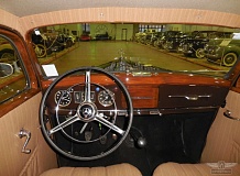 ретро автомобиль Mercedes-Benz 170S
