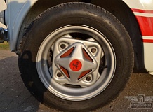 ретро автомобиль FIAT ABARTH 695