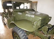 ретро автомобиль Dodge WC57 Command car