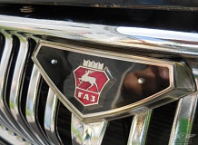 ретро автомобиль Волга ГАЗ 24