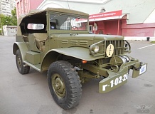 ретро автомобиль Dodge WC58 Radio Command car