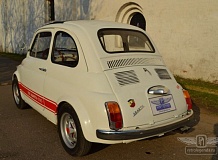 ретро автомобиль FIAT ABARTH 695