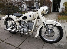 ретро автомобиль BMW R51/3