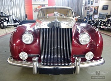 ретро автомобиль ROLLS-ROYCE SILVER CLOUD I RADFORD EDITION