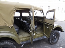 ретро автомобиль ГАЗ 69