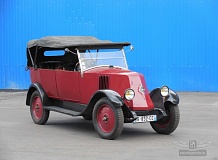 ретро автомобиль Renault NN